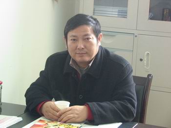 邓克明